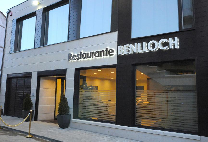 Hotel Benlloch Salas De Los Infantes Exterior foto